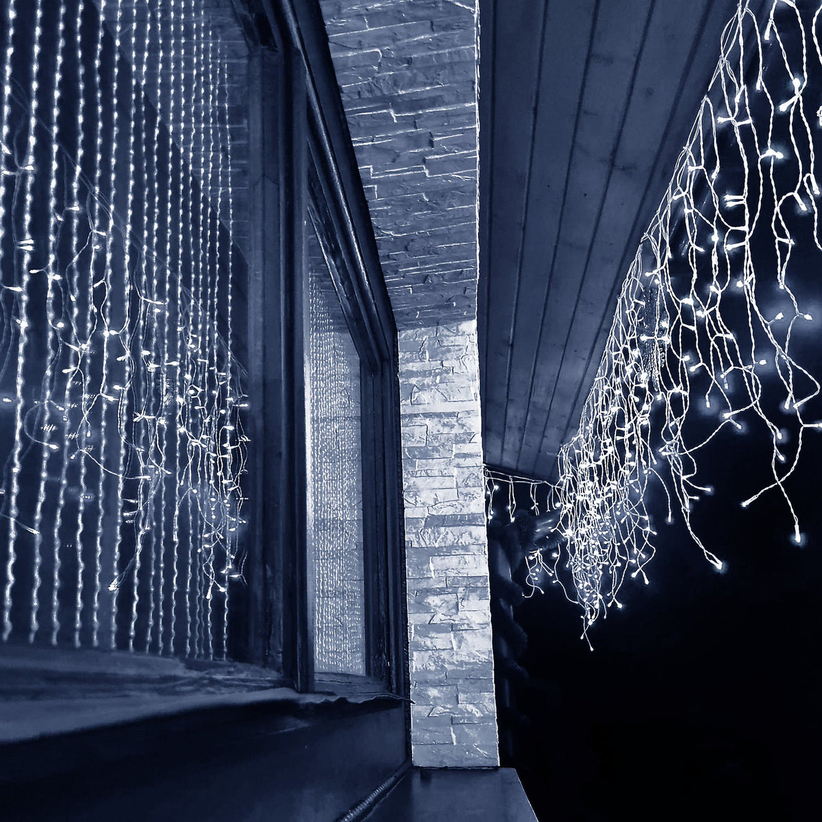 Gaismas aizkars / Lāstekas Springos 300 LED ar pulti, 14.5 m, auksti balta gaisma, IP44